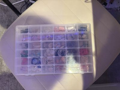 Press on nails