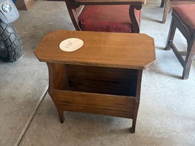 Vintage Wooden Magazine End Table Side Accent Table with Storage