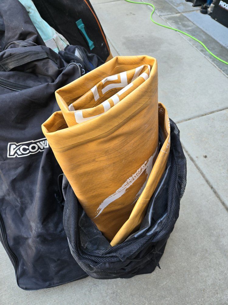 Main image 3