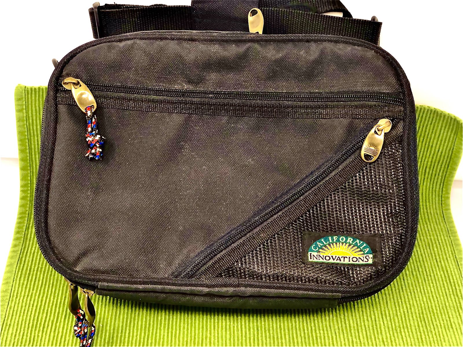 California Innovations Black Lunch Box