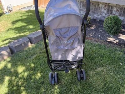 Summer 3D Lite Convenience Stroller - Gray. Lightweight & Compact