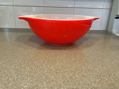 VTG PIREX 50's 4 Quart Cinderella Red Nesting Bowl