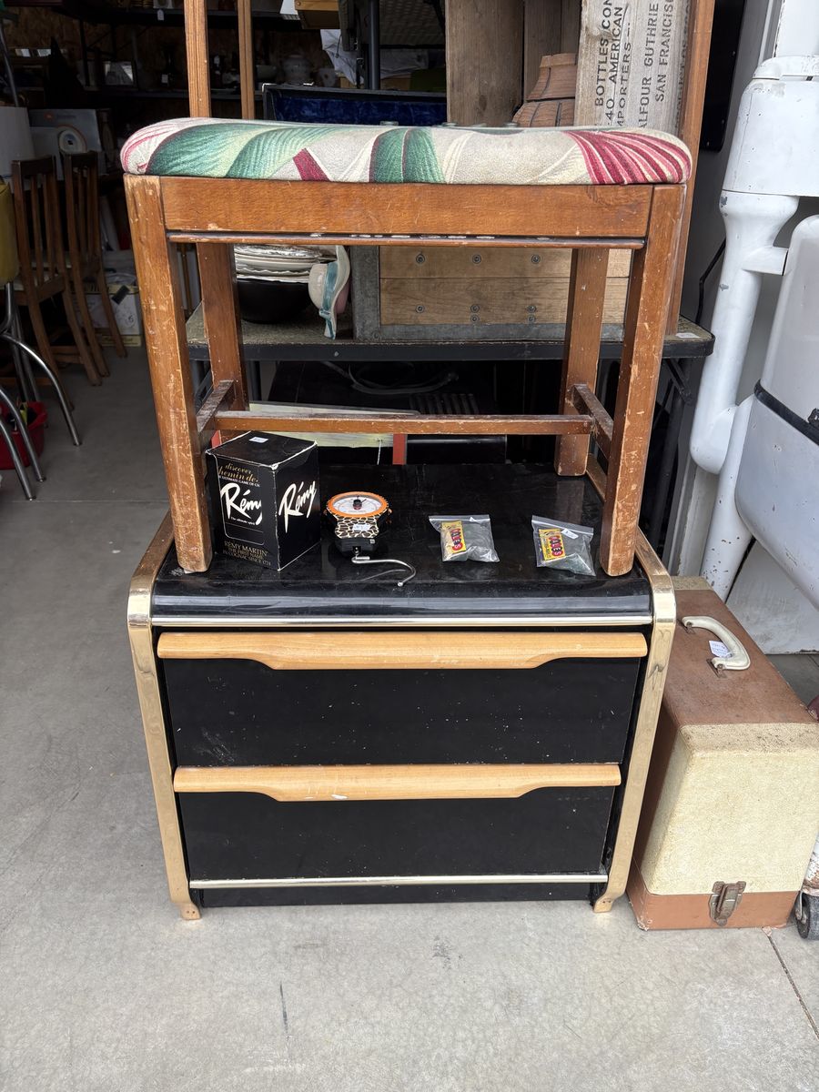 Main image 5