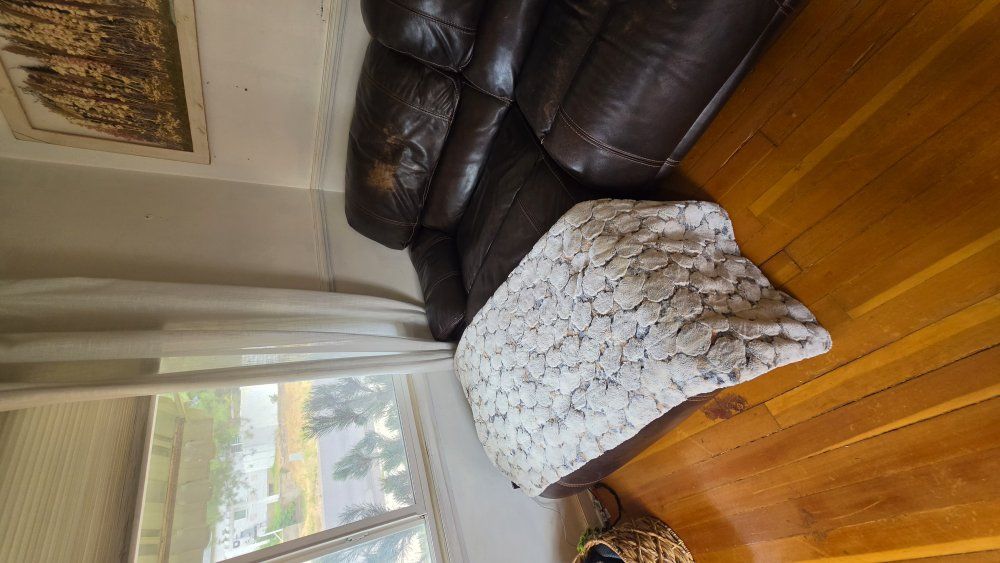 Brown Leather recliner couch