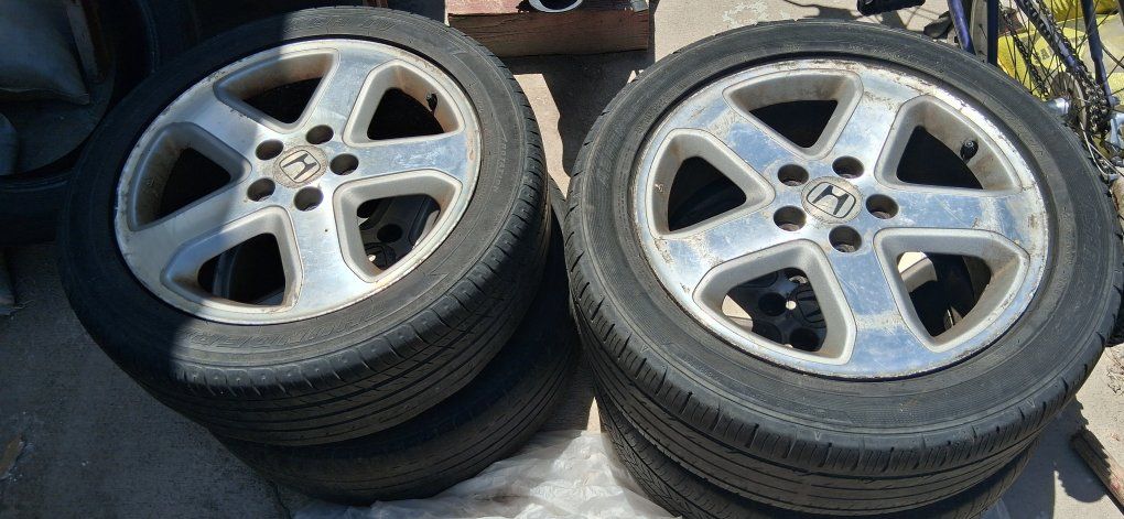 Honda 5x114.3 rims 17 inch