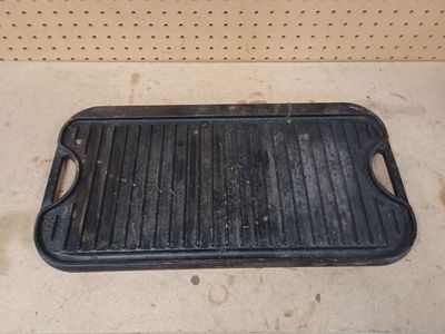 Lodge cast iron grill - griddle