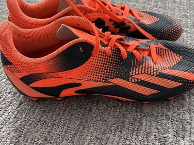 Addidas soccer Cleats 8.5