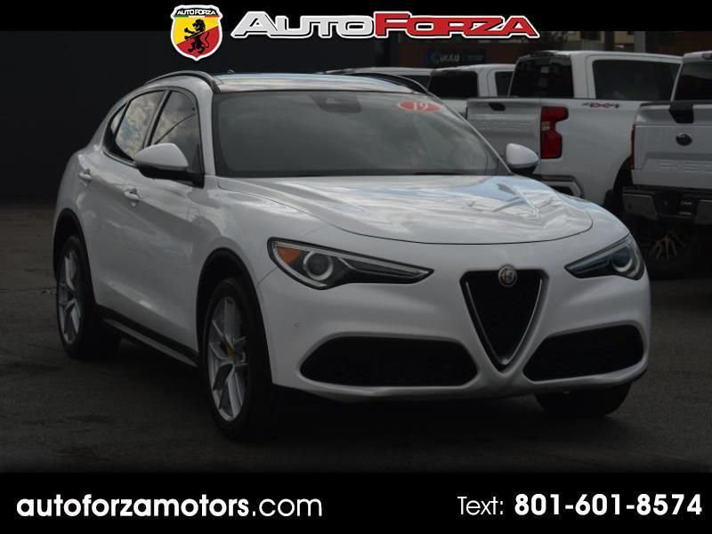2019 Alfa Romeo Stelvio Ti Sport