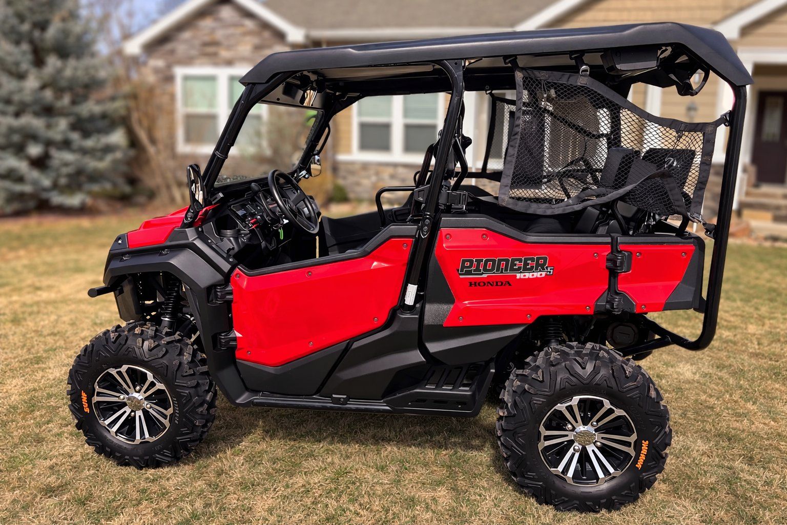 2018 Honda Pioneer 1000-5 Deluxe very low miles