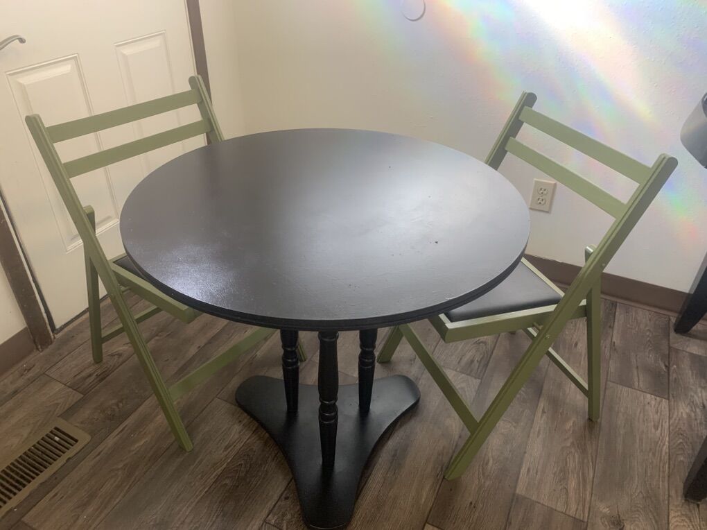 DARLING UNIQUE SOLID WOOD TABLE AND CHAIRS