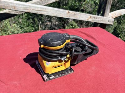 Deals pad sander. 20.00