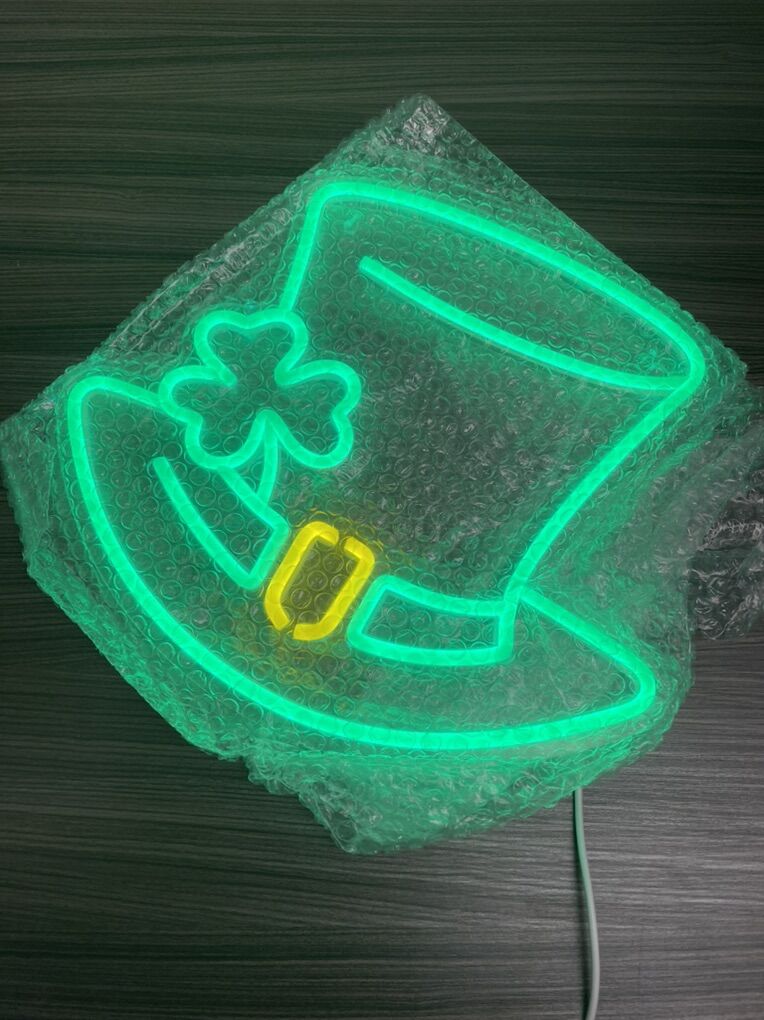 St Patricks LED Light