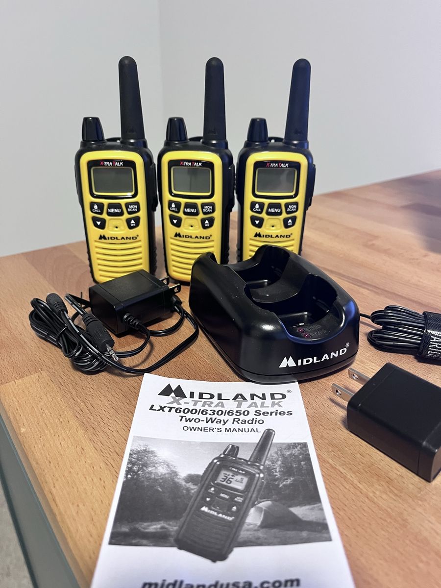 Midland X-TRA TALK LXT600/630/650 3-Radio Set + Charger
