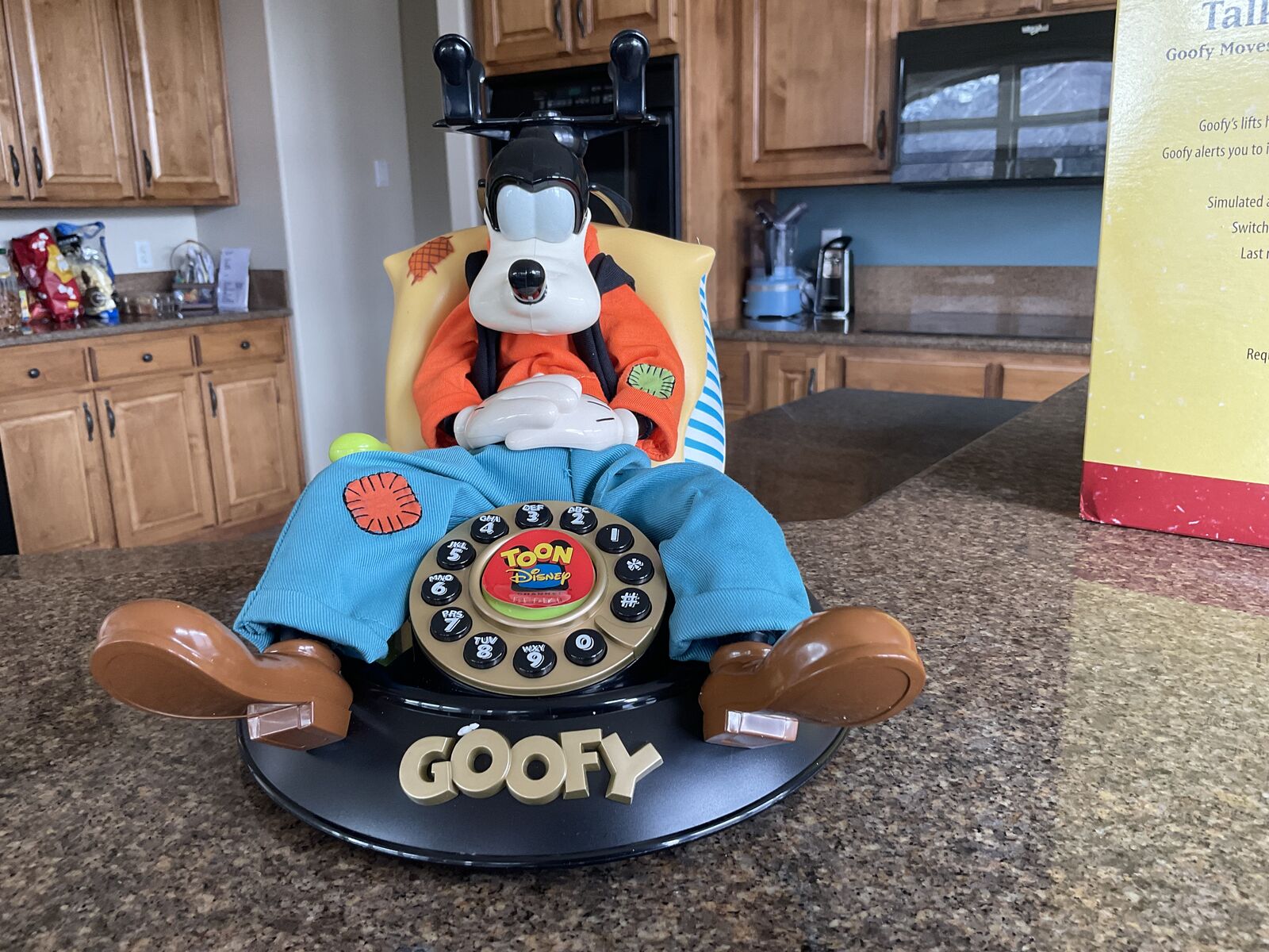 Goofy’s animated talking telephone