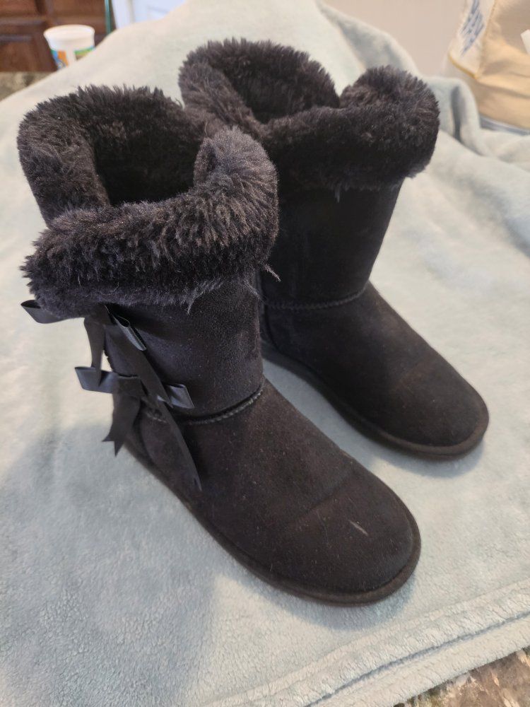 Apres Youth Black Faux Fur Winter Boots with Bows Size 5 Youth
