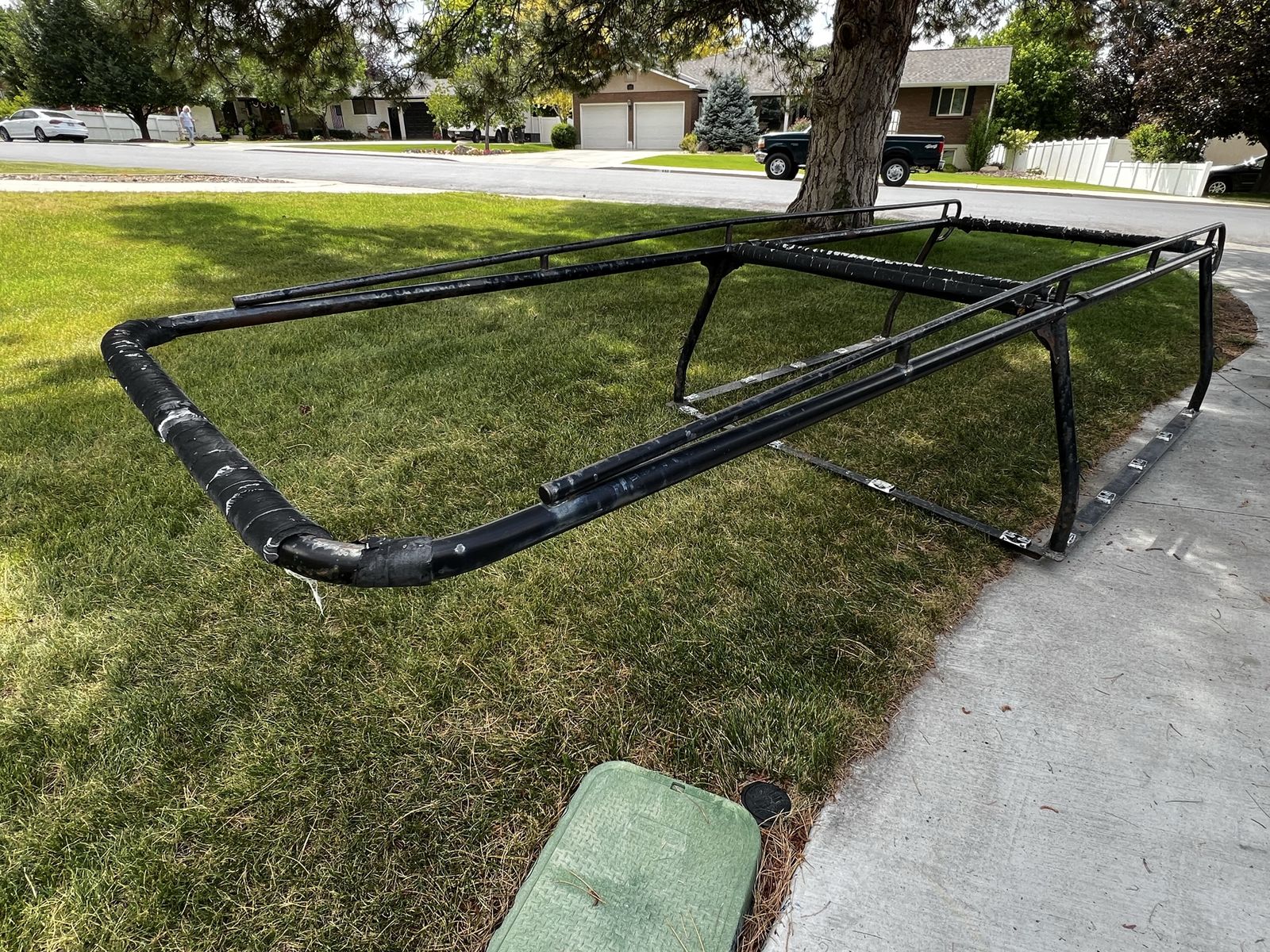 Universal Truck Bed Ladder/ Pipe Rack Utility Frame - Heavy Duty Steel, Black (free)