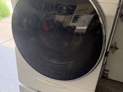 Whirlpool Front Load Washer with Load & Go XL Dispenser - 5.0 cu. ft. White