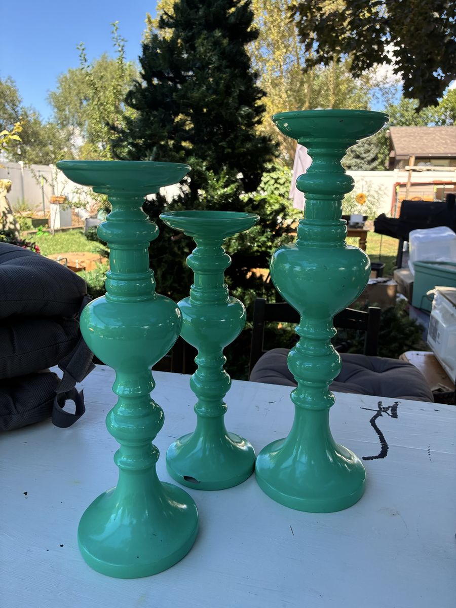 Set of 3 Green Pillar Candle Holders