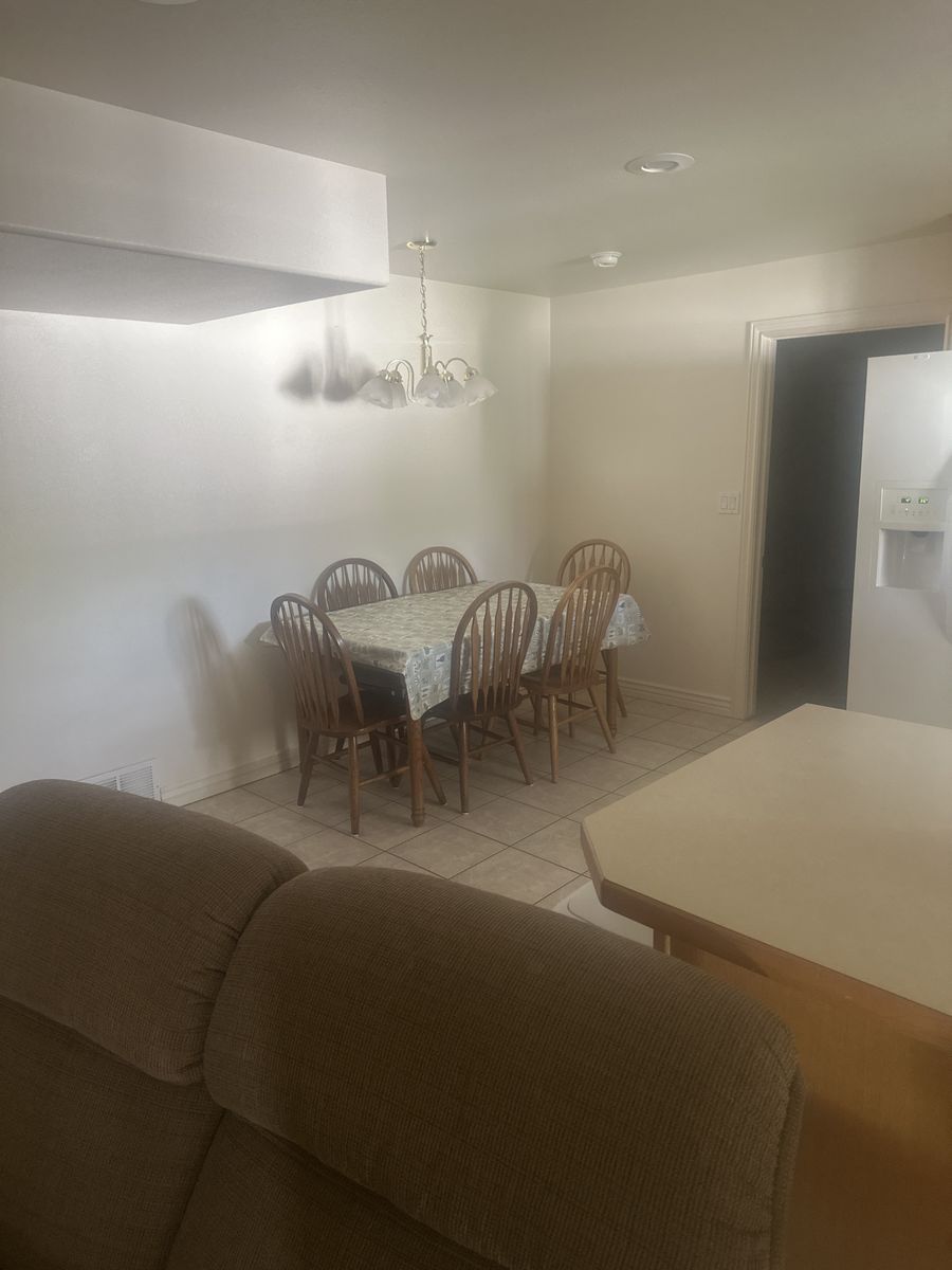 Main image 6