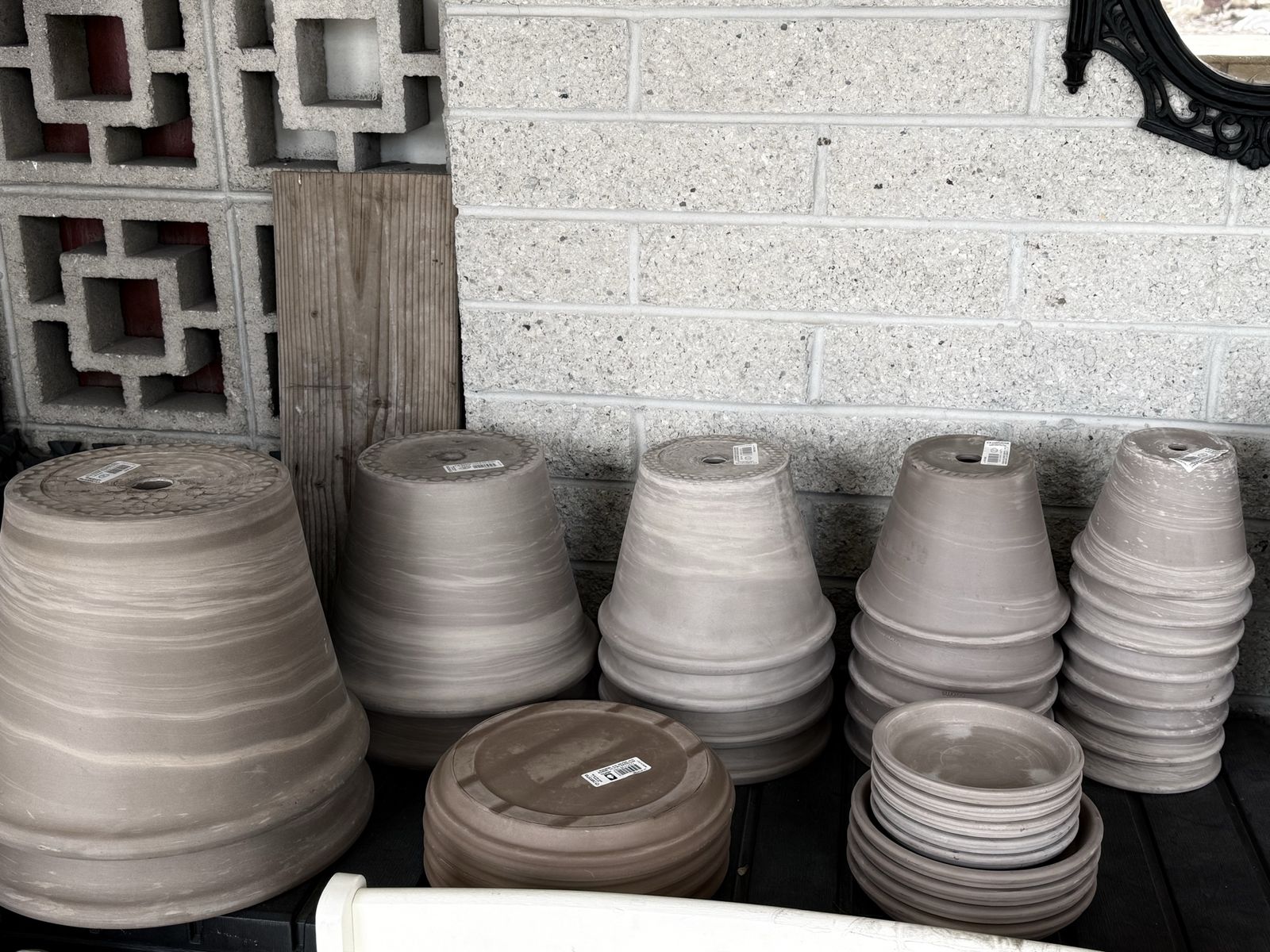 New Terracotta Planters W/Saucer multiple size