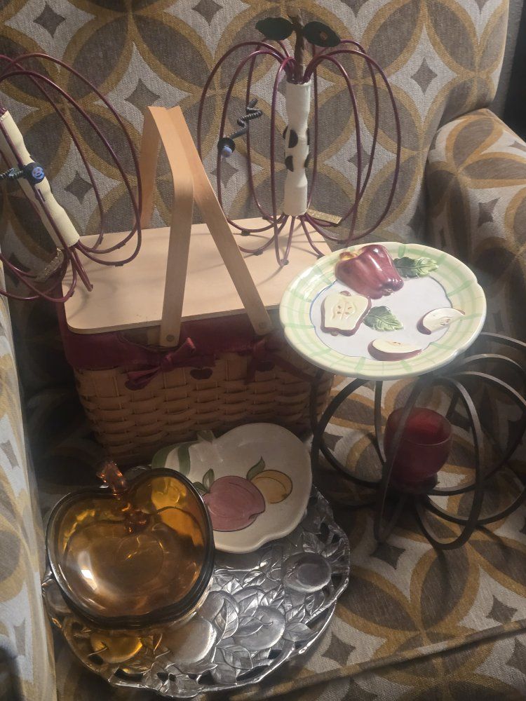 Apple Decor Lot