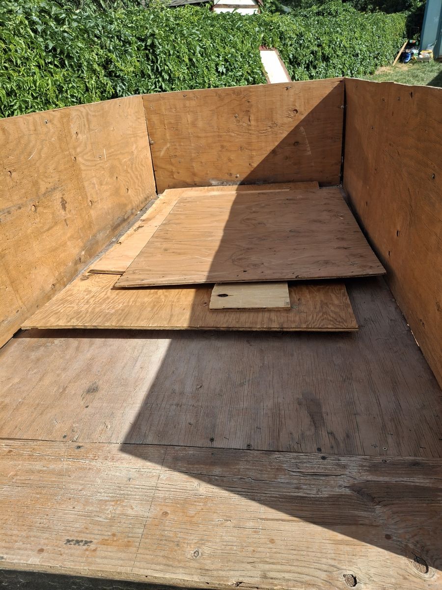 Main image 6