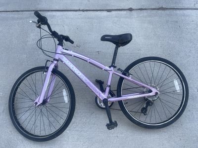 Diamondback Clarity 24” Youth Bike - Girl’s