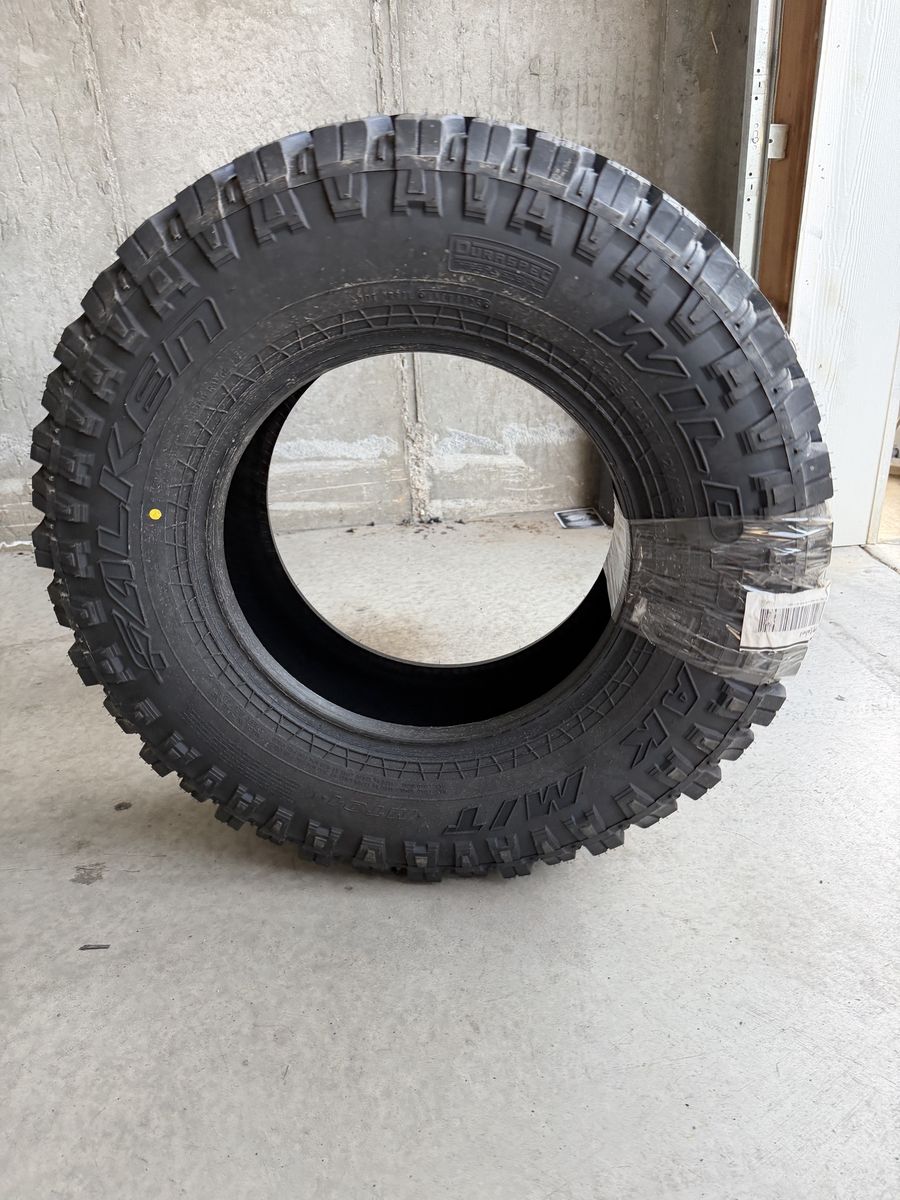 Falken MT 285/70/17 Brand new