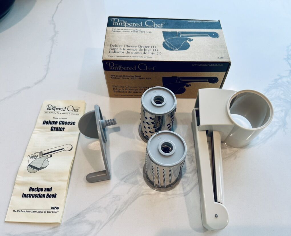 Pampered Chef Deluxe Cheese Grater
