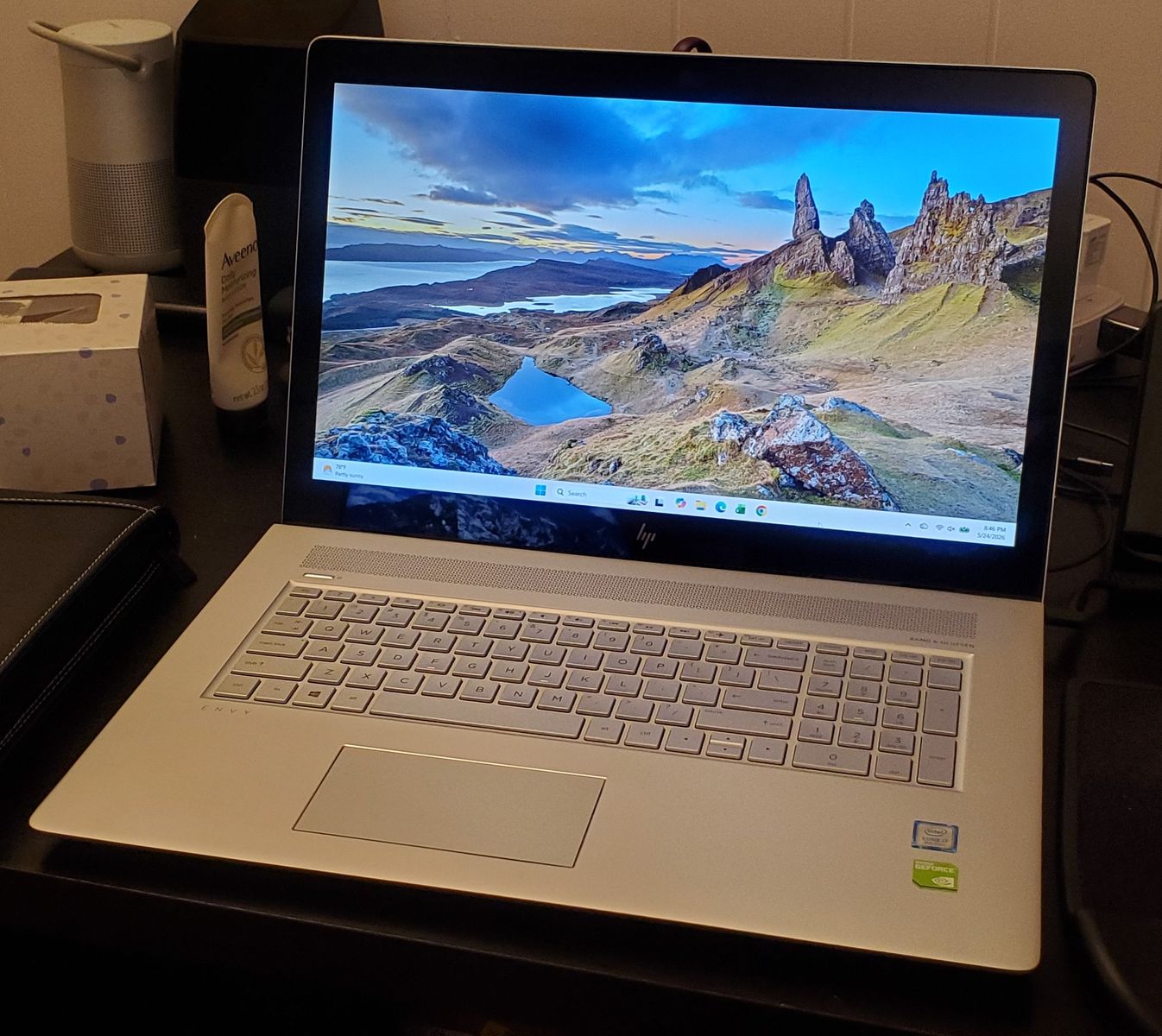 HP 17.3" touchscreen laptop i7 16GB/256GB+1TB/new battery, EXTRAS!