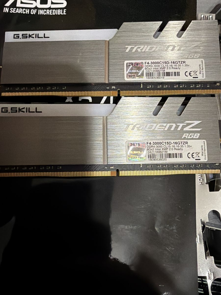 16 GB RGB DDR4 RAM