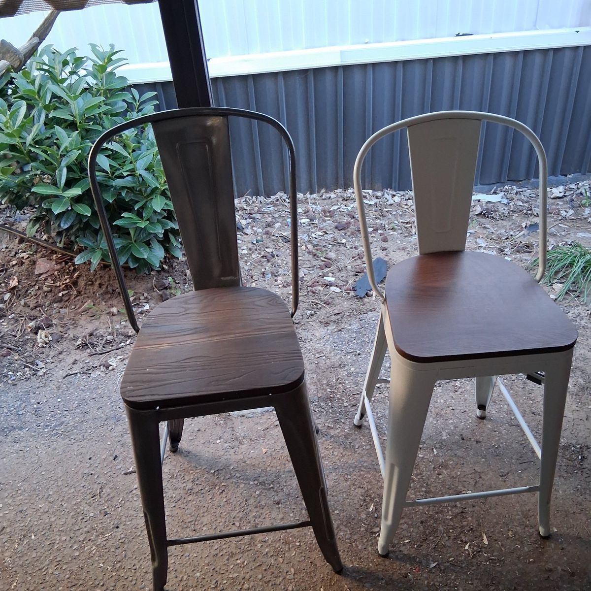 Metal kitchen chairs
