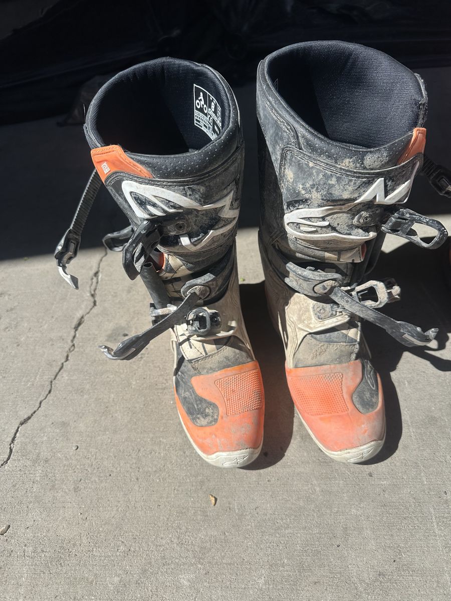 MOTO CROSS BOOTS and Assorted Gear