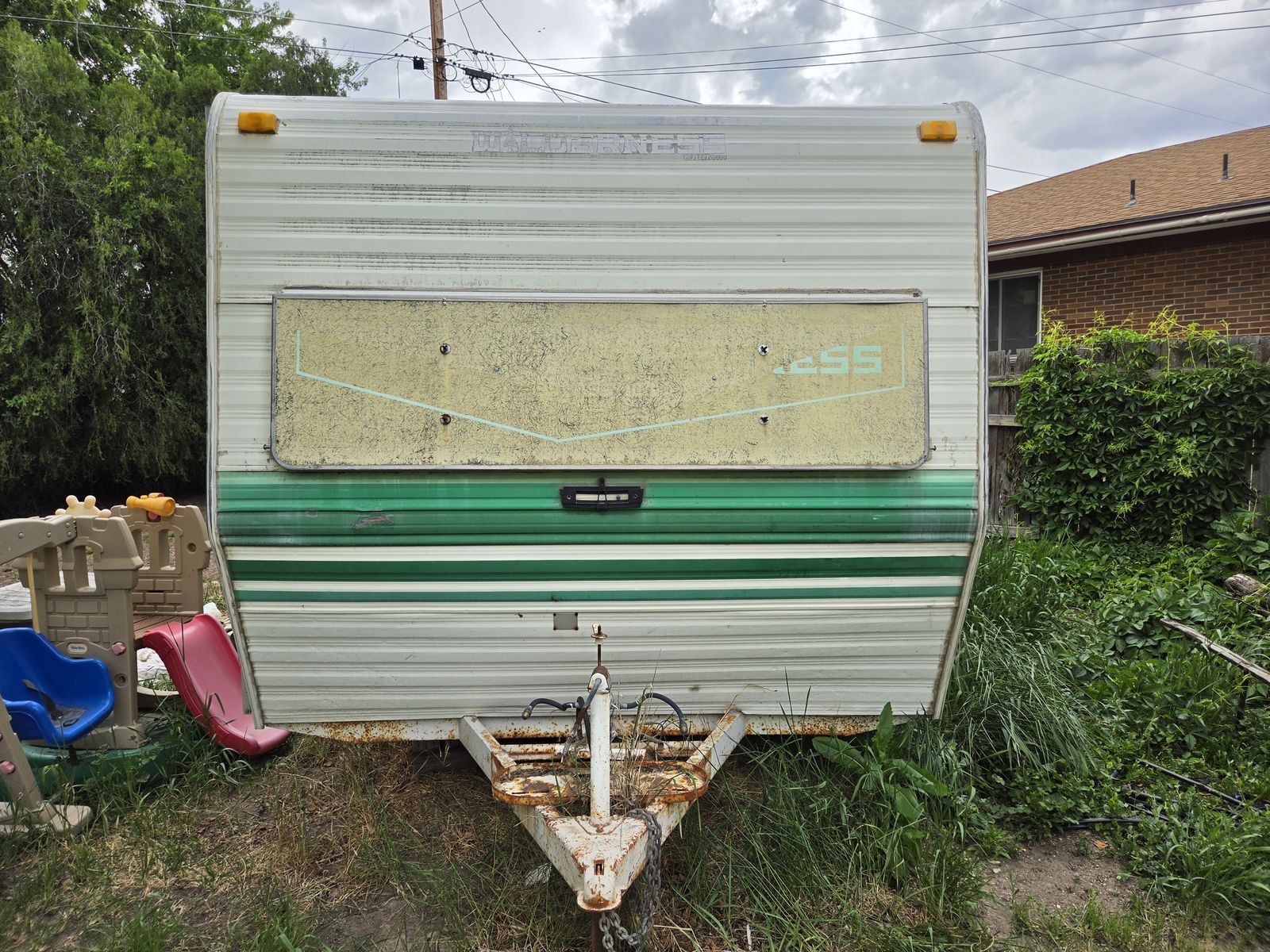 1980 17' Wilderness Travel Trailer ( Official Travel Trailer of 1980 Olympics)