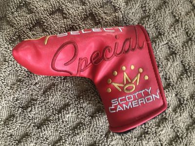 Scotty Cameron Special Select Blade Putter Headcover Red