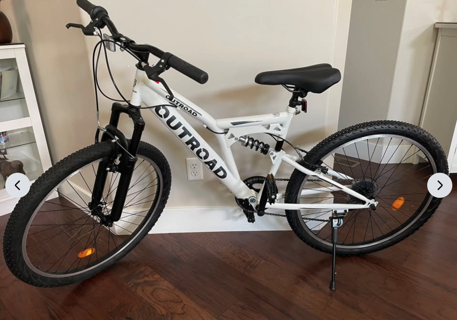 Brand New, 26 inch Mountain Bike, 7 Speed Adult Bicycle with High-Carbon Steel Frame