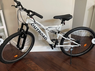 Brand New, 26 inch Mountain Bike, 7 Speed Adult Bicycle with High-Carbon Steel Frame