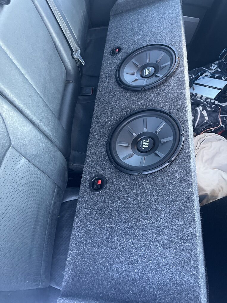 Two 10 JBL Truck Subwoofers 900 W Each