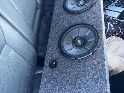 Two 10 JBL Truck Subwoofers 900 W Each