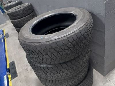 Bridgestone Blizzak 275/60R20