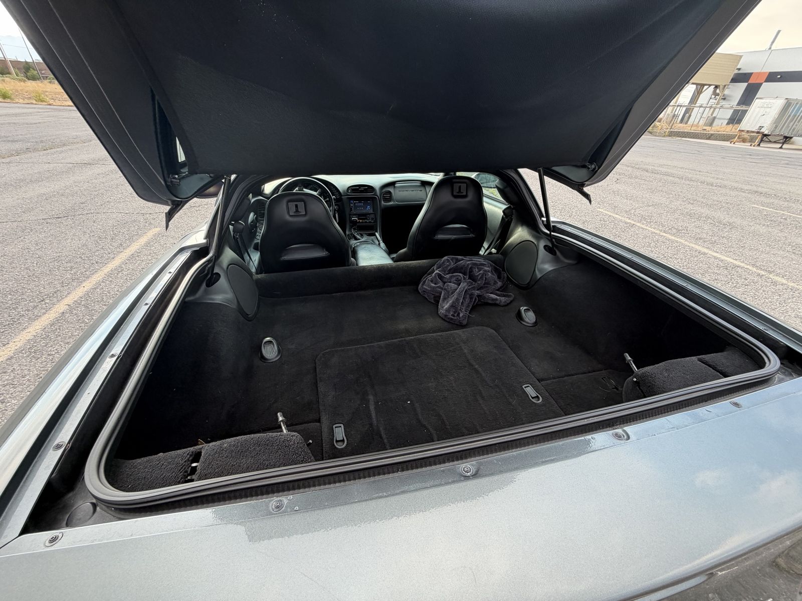 Main image 7