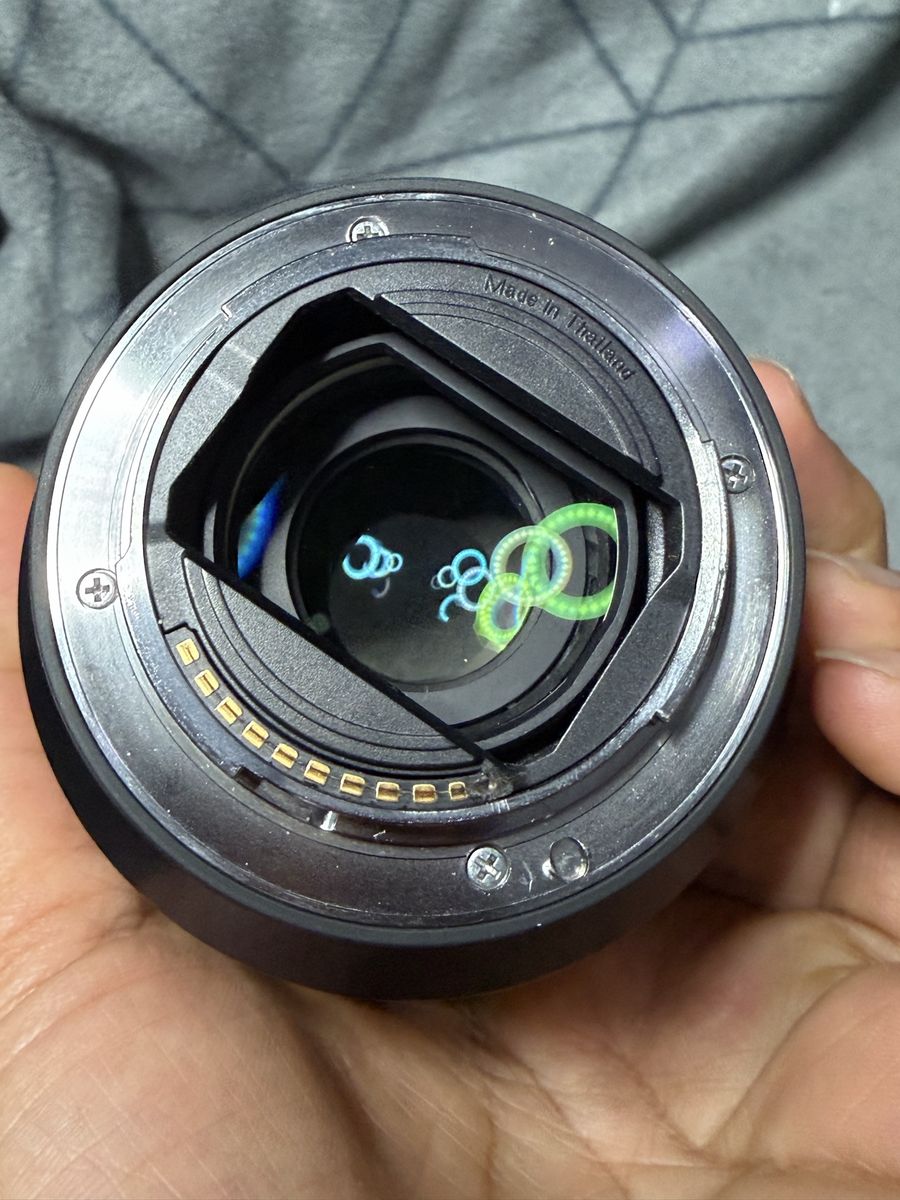Canon r6 9K shots 1300$, ef85 1.2 mark 1 650$