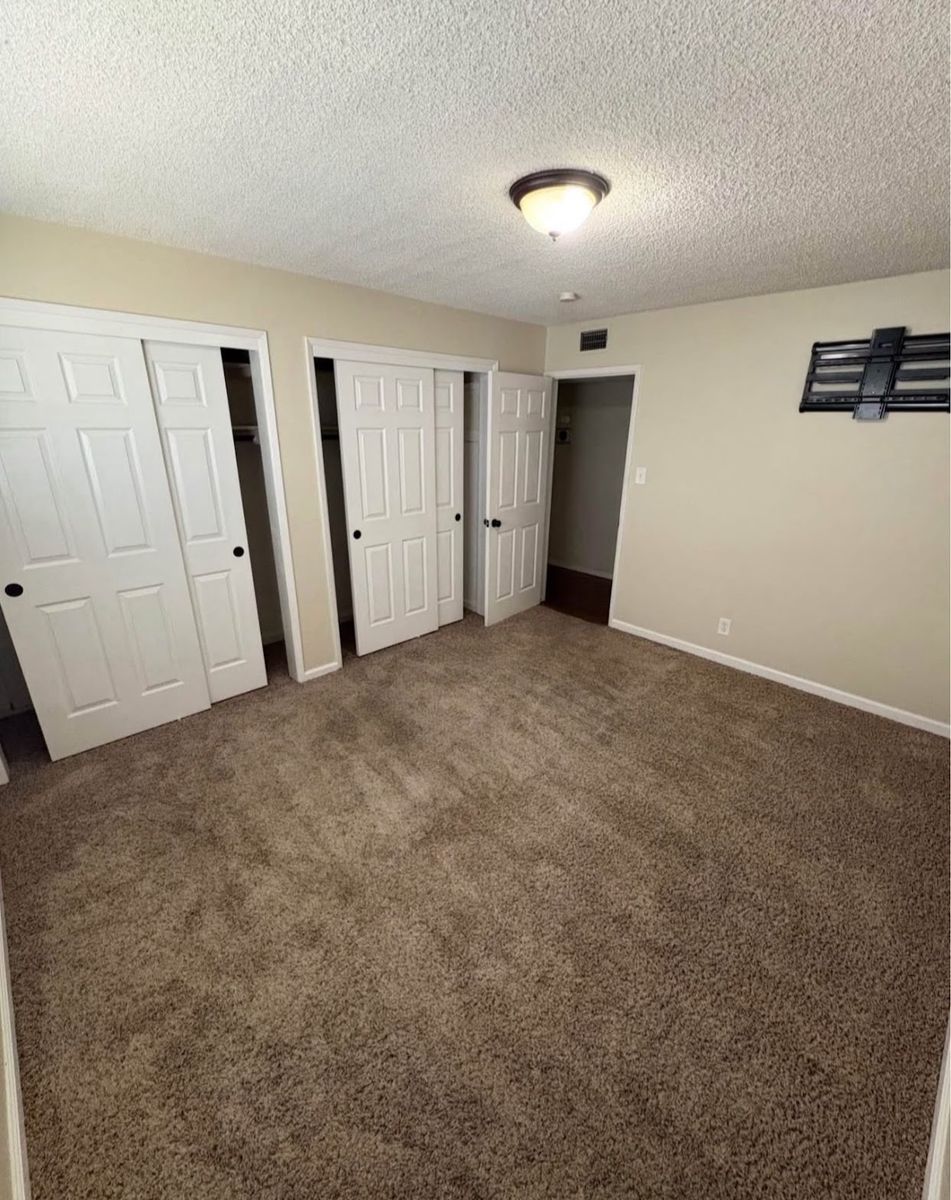 ROOM AVAILABLE FOR RENT 