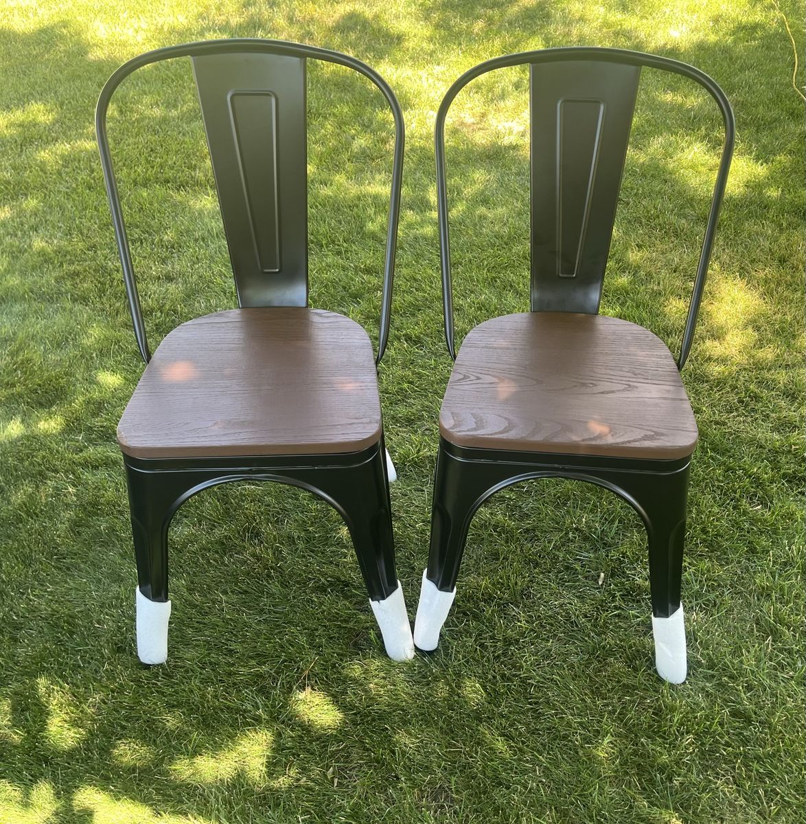 Perry Black Metal Stackable chair set