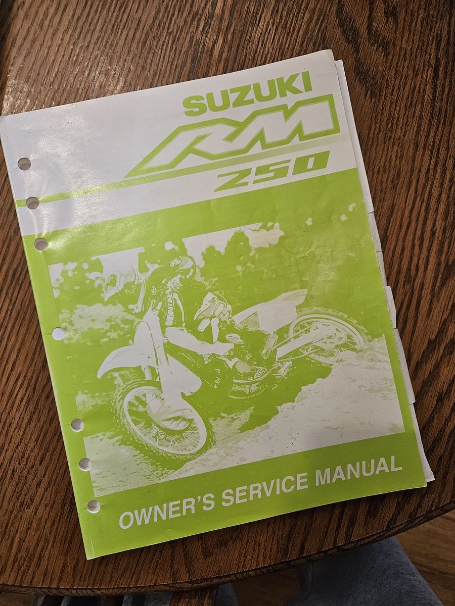 2001 Suzuki RM 250 Owners Service Manual