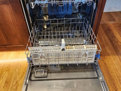 Dishwasher- Whirlpool Gold WDT790SAYM - Stainless tub, very quiet