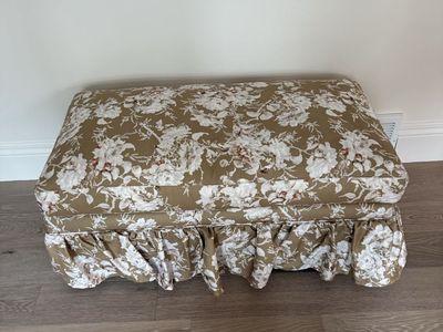 Anthropologie Bowen ruffle ottoman - color: Frida