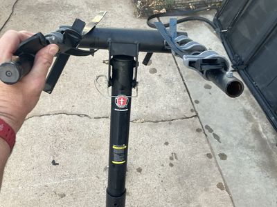Used 4 Bike Hitch rack-Both receiver sizes