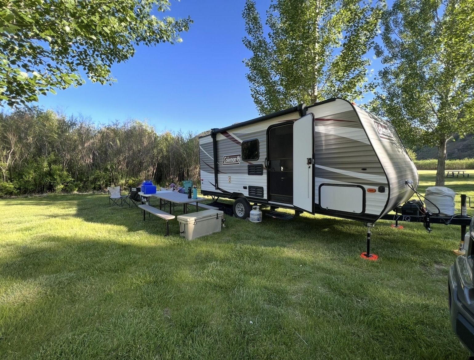 2019 Coleman Lantern 17FQ Travel Trailer
