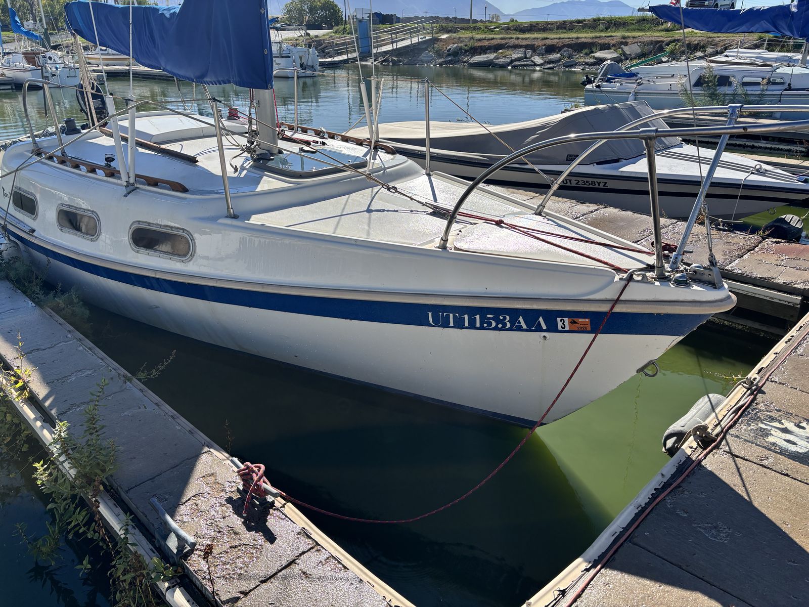 1980 Tanzer 22 swing keel boat